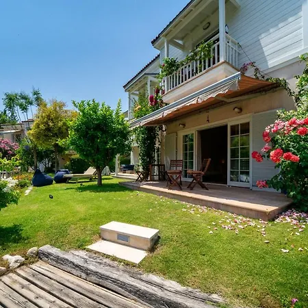 Portville Canal Villas #76 Villa
