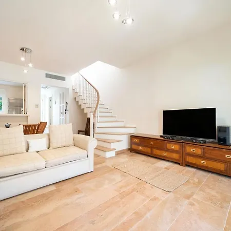 Villa Portville Canal Villas #76 *